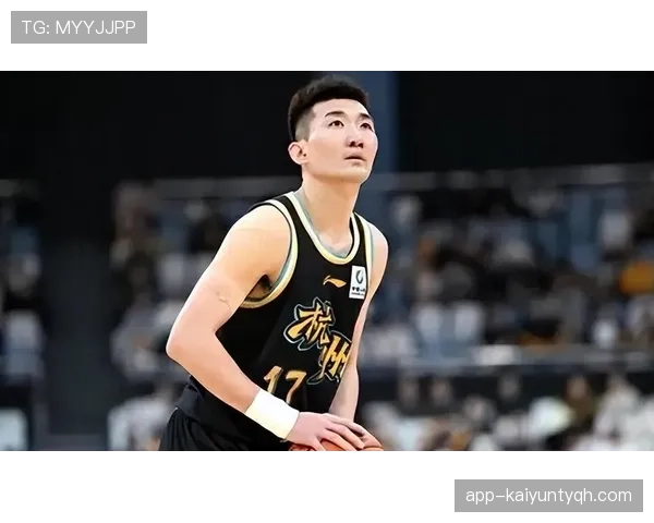 孙铭徽训练完直接拎两袋蛋白粉回家，这自律谁顶得住